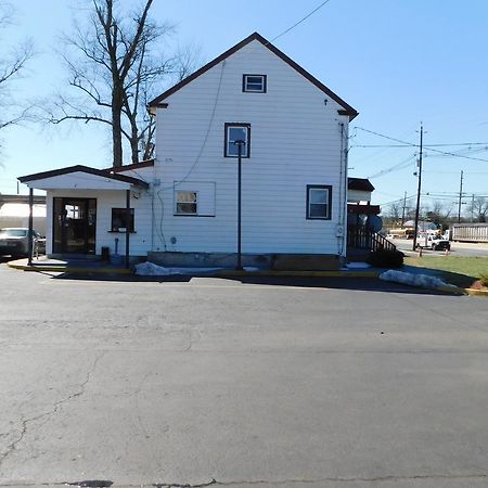 Mounts Motel Lawrenceville Exterior photo